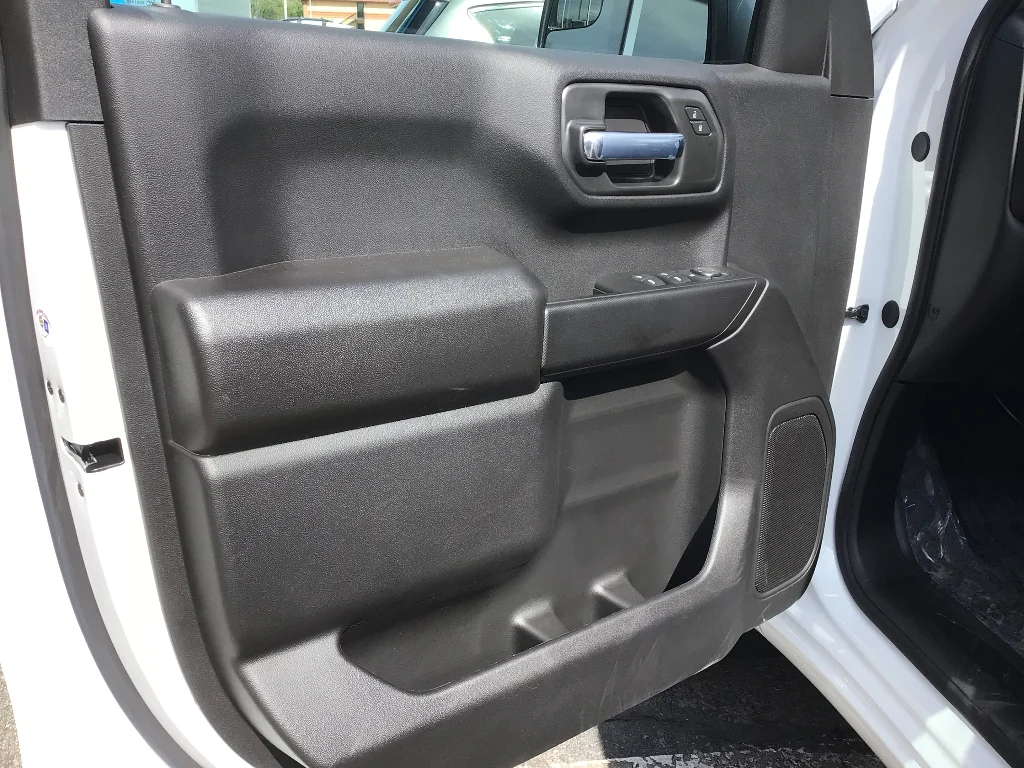 New 2026 Summit White GMC Pro image 10