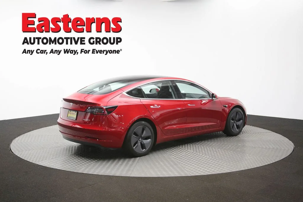 Used 2018 Red Tesla Long Range image 36