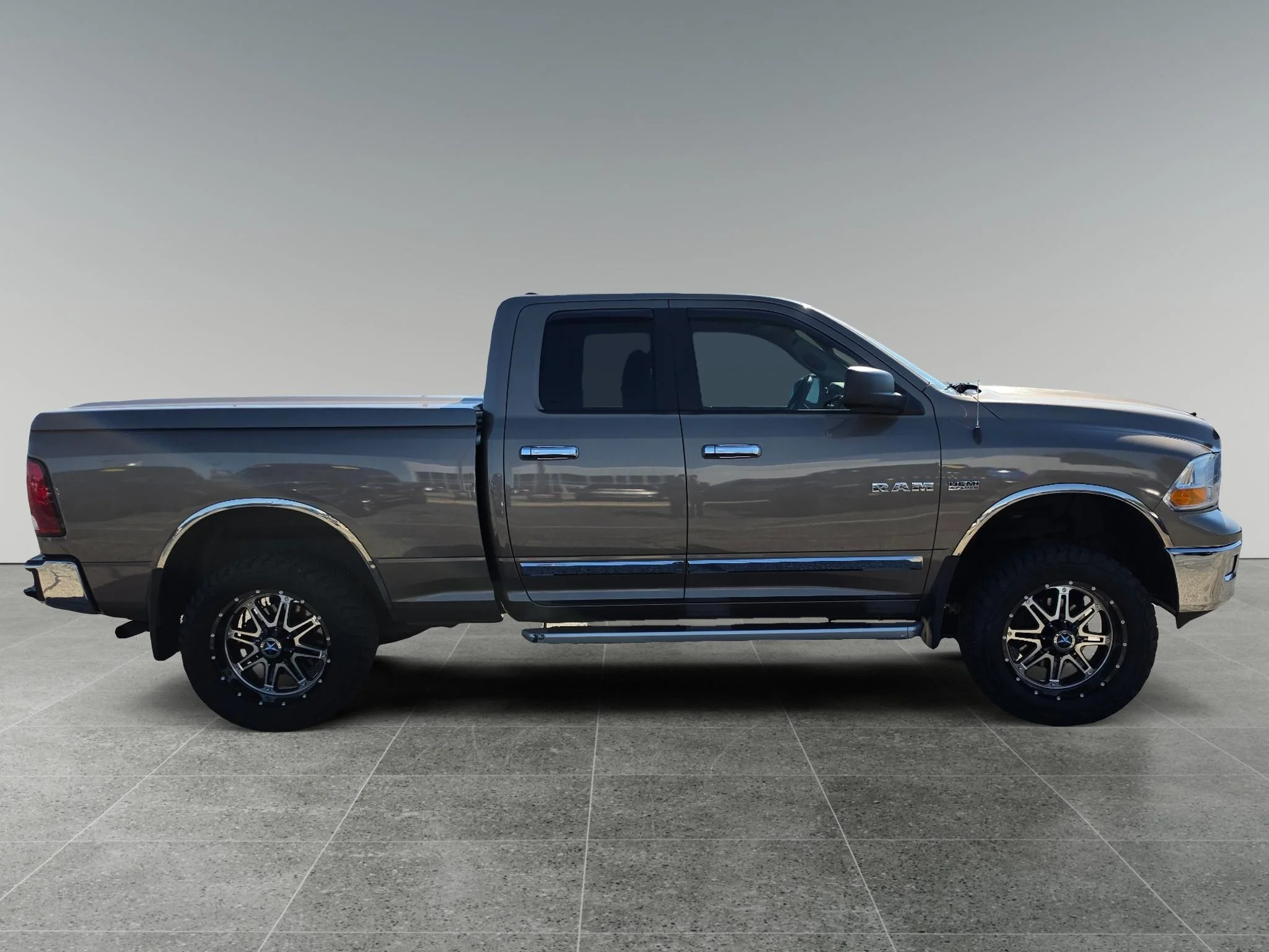 Used 2009 Austin Tan Pearlcoat Dodge SLT image 7