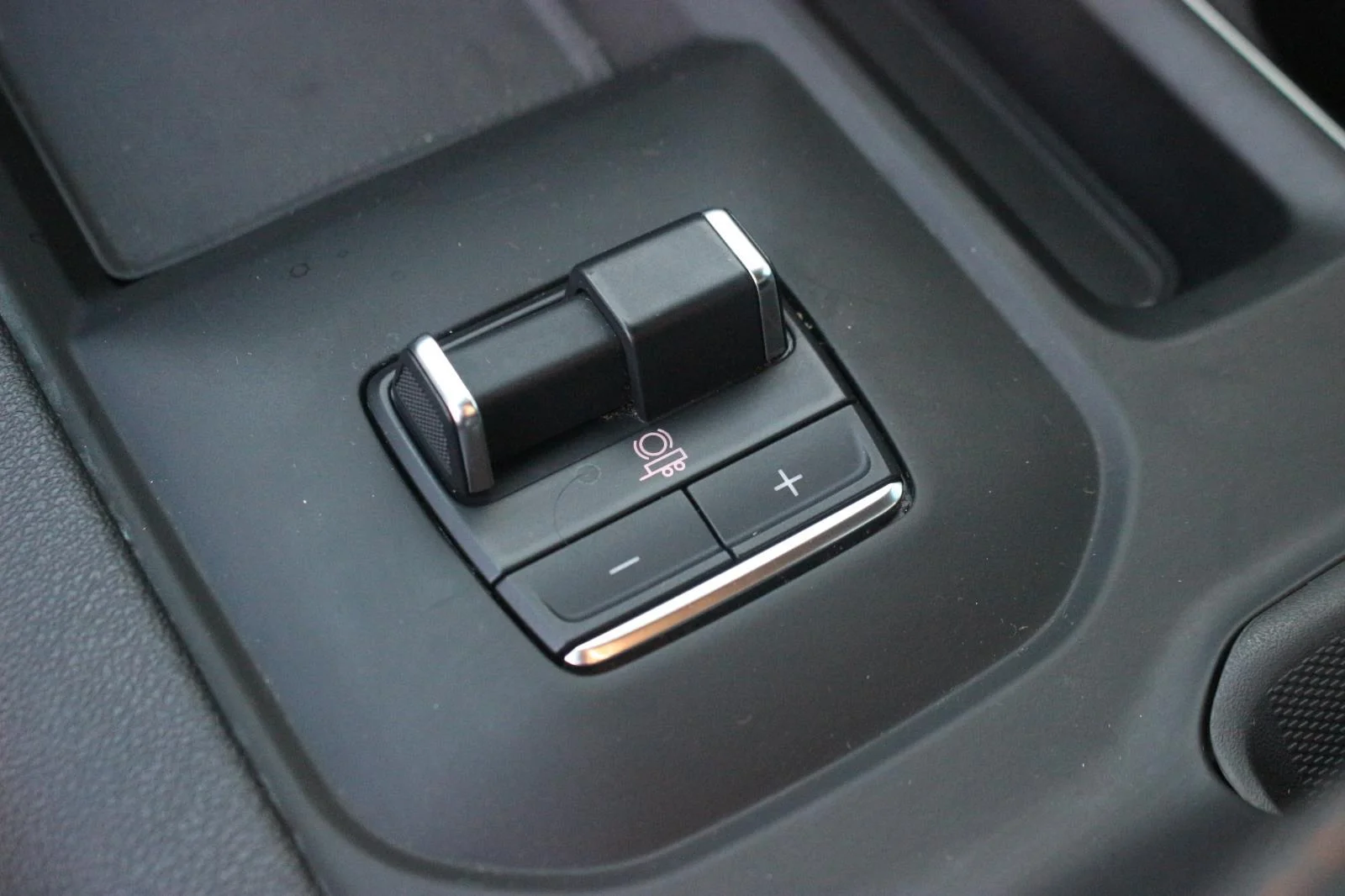 Used 2024 Onyx Black GMC AT4 image 24
