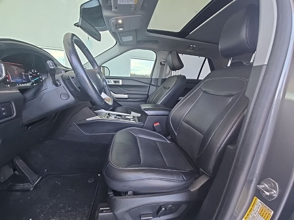 Used 2021 Gray Ford Limited image 6