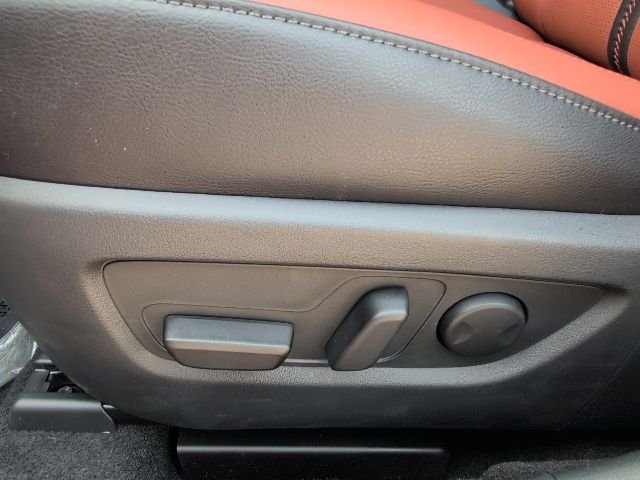2025 Mazda CX-50 Premium Plus - Photo 14