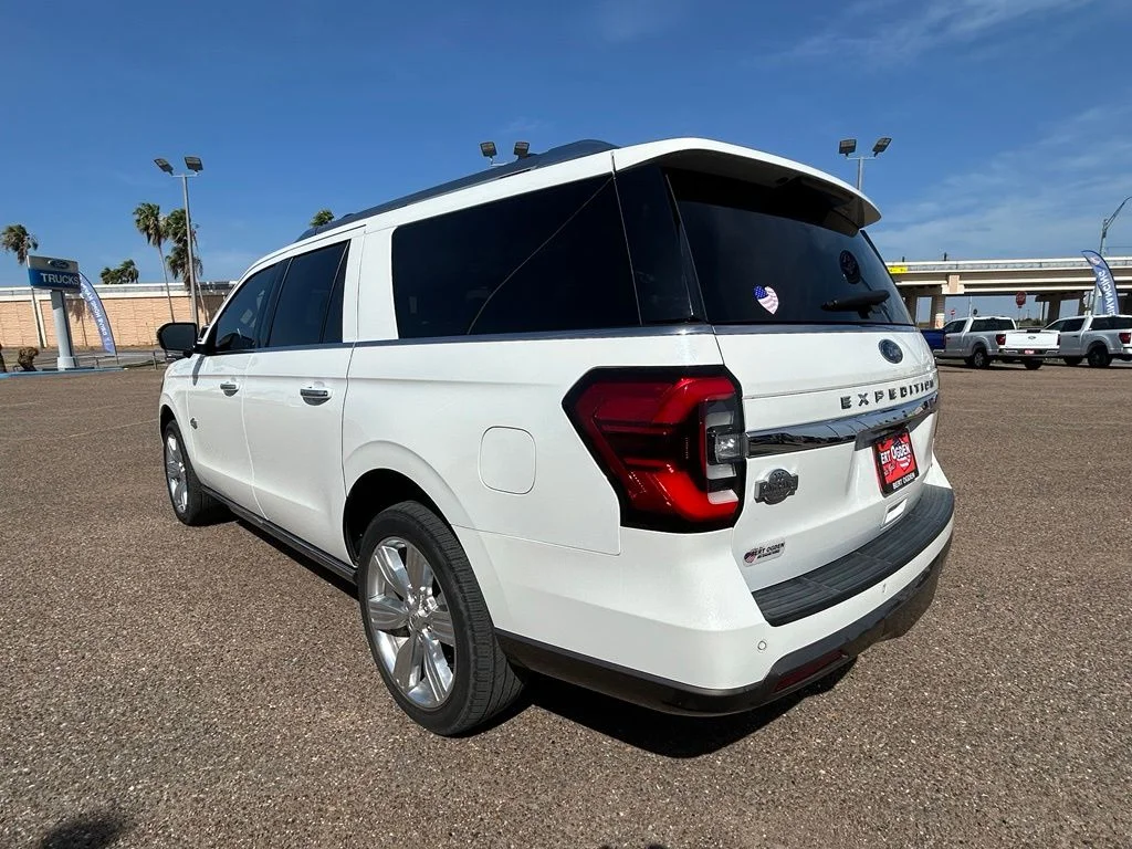 Used 2023 White Ford King Ranch image 4