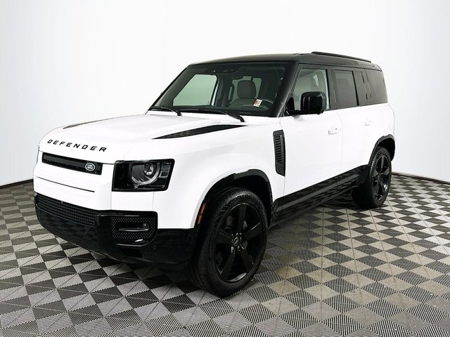 2025 Land Rover Defender 110 X-Dynamic SE
