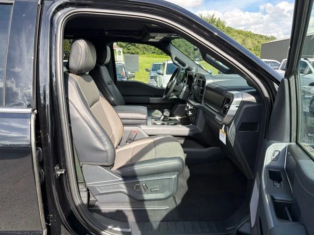 New 2026 Agate Black Metallic Ford Lariat® image 40