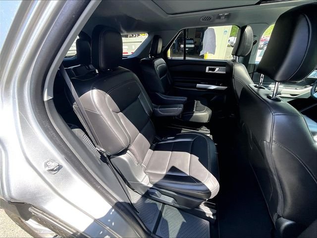 Used 2024 Silver Ford XLT image 23