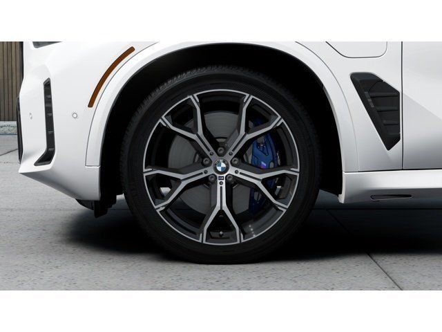 New 2026 Mineral White Metallic BMW xDrive50e image 7