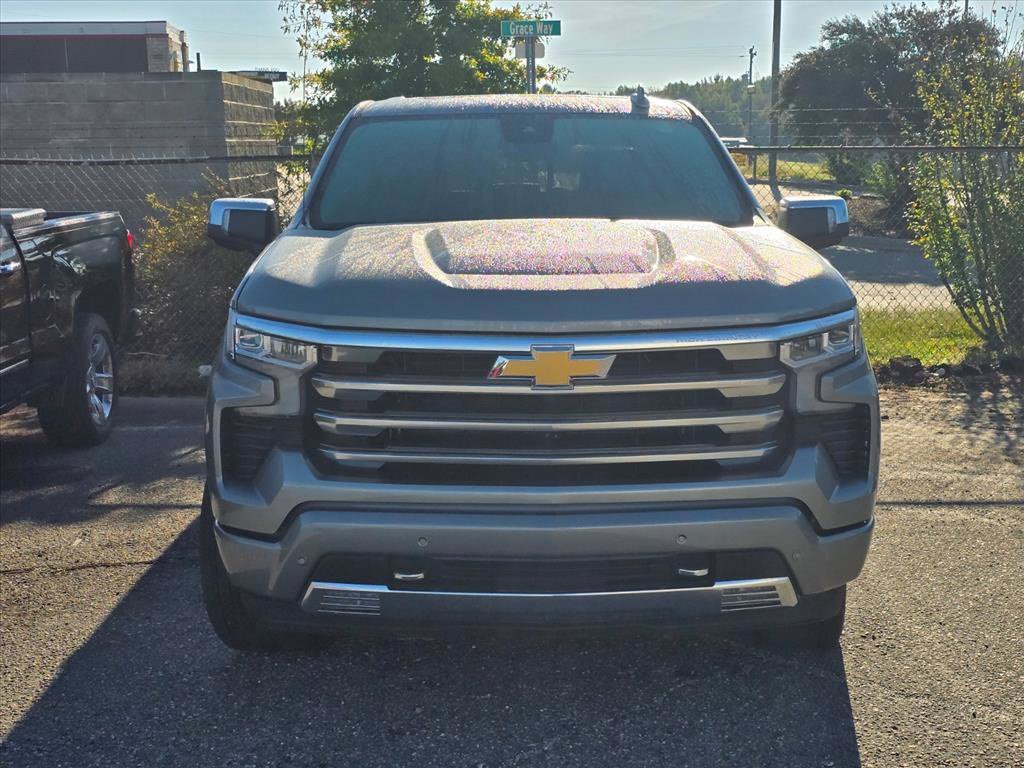 Used 2025 Sterling Gray Metallic Chevrolet High Country image 8