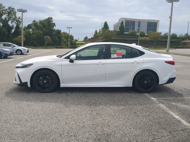 New 2026 Ice Cap Toyota SE image 7