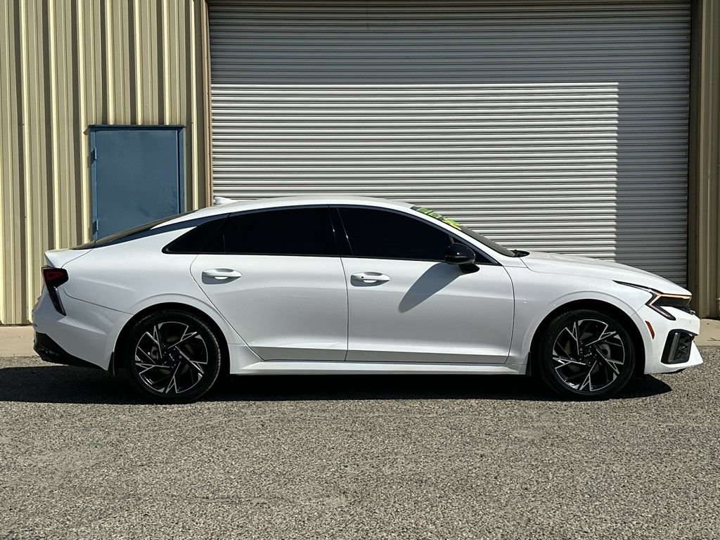 2025 Kia K5 GT-Line - Photo 3