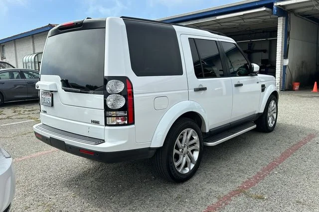 Used 2016 White Land Rover HSE image 5