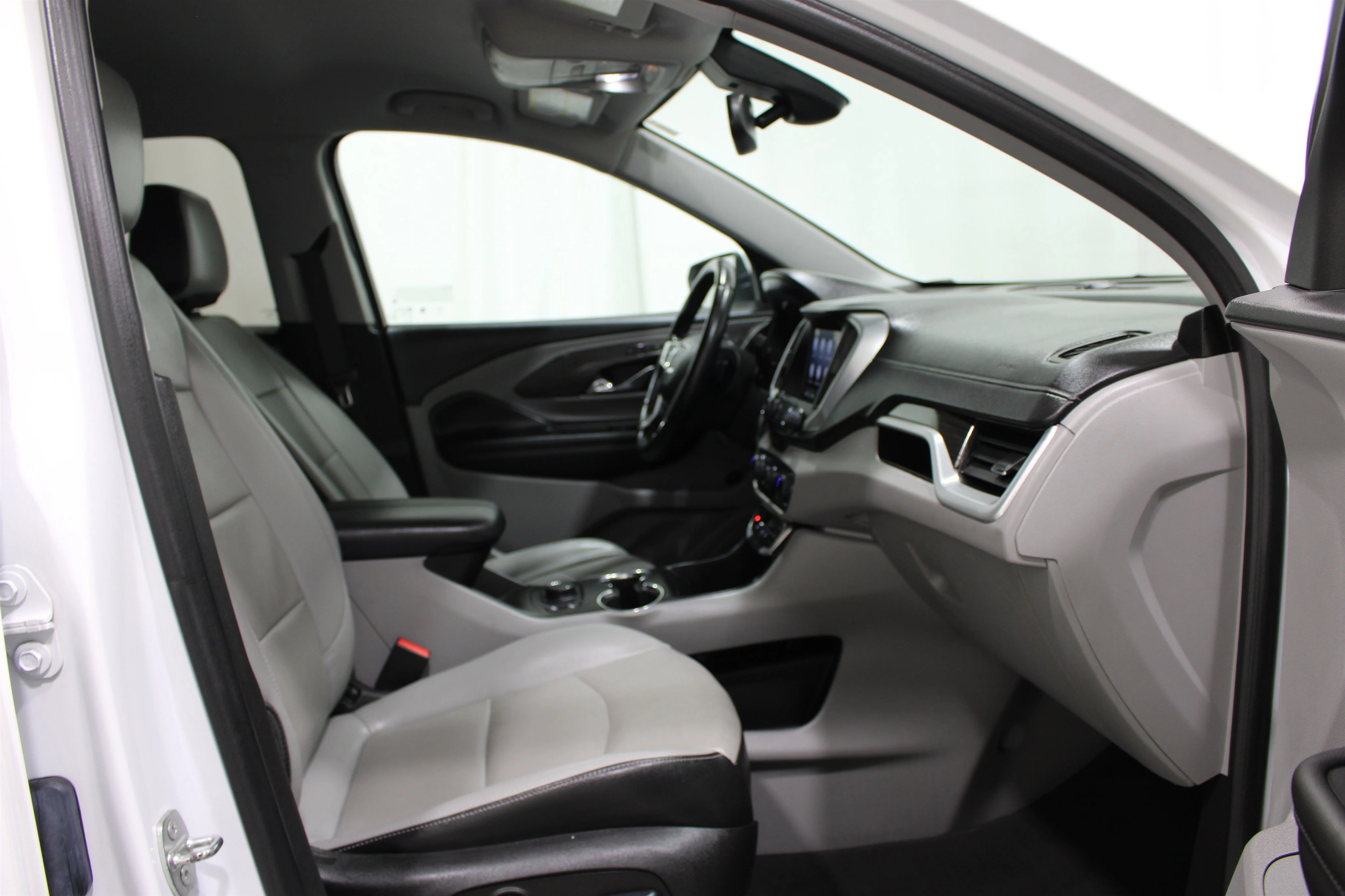 2023 GMC Terrain SLT - Photo 25