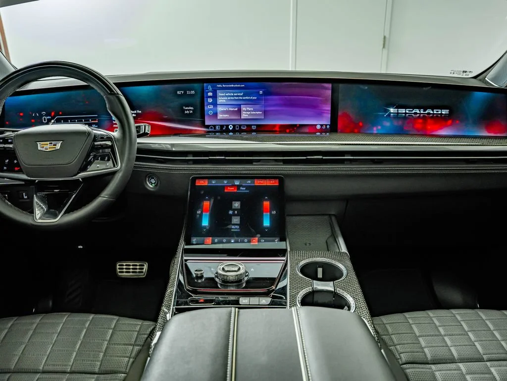 Used 2025 Black Raven Cadillac V-Series image 33