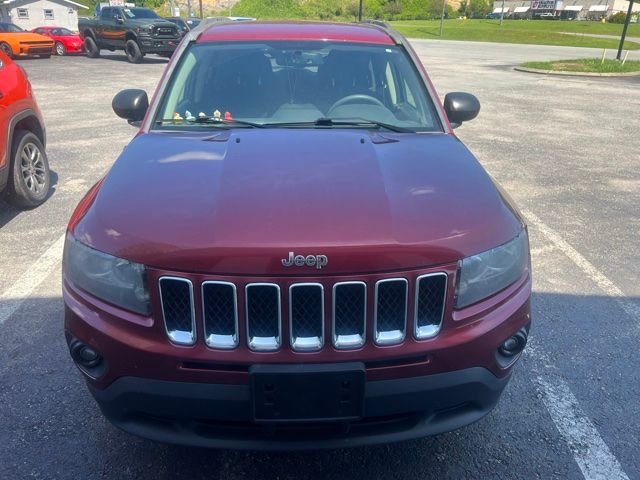 Used 2016 Red Jeep Sport image 4