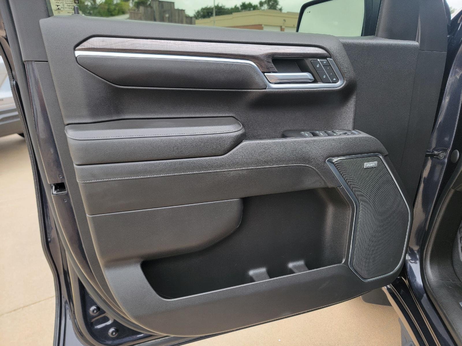 Used 2022 Dark Ash Metallic Chevrolet LTZ image 15