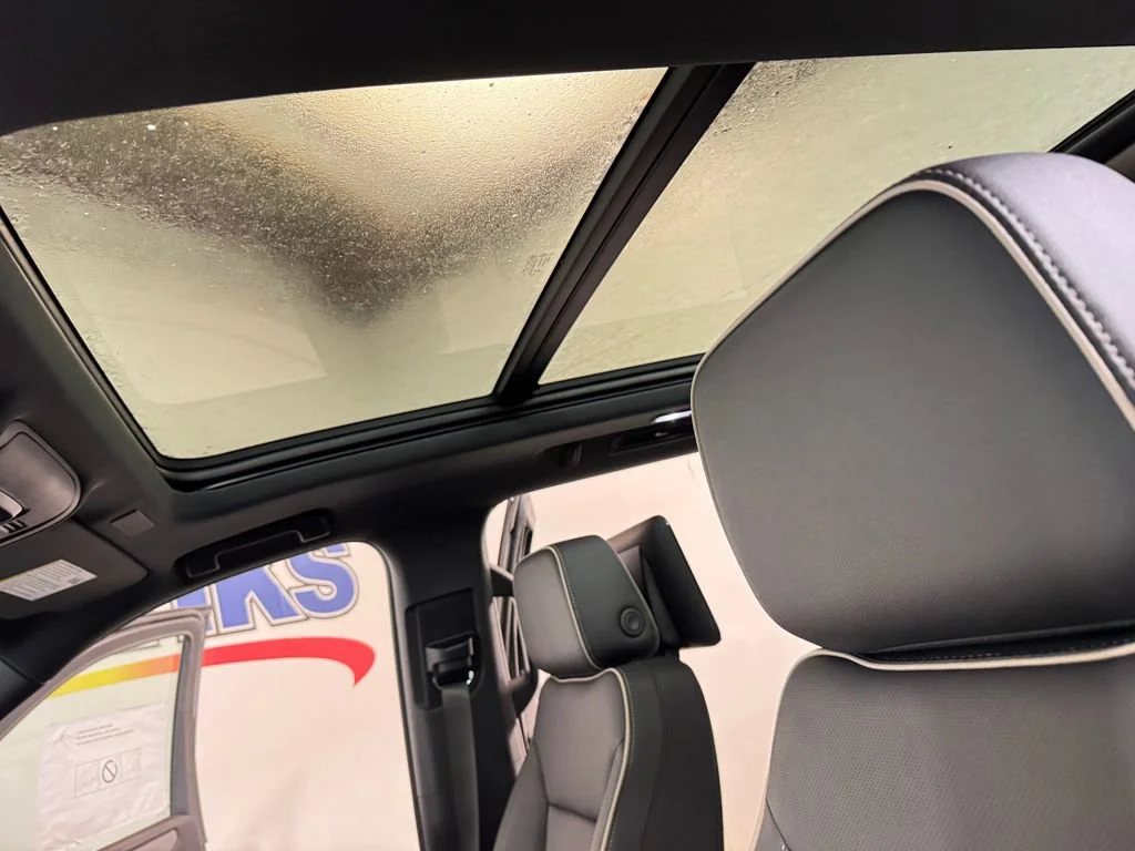 New 2026 Summit White GMC Elevation image 10