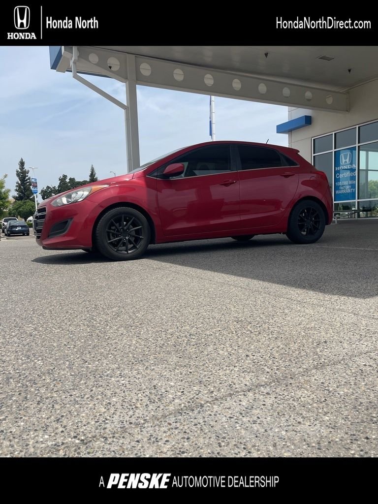 2016 Hyundai Elantra GT 2.0L 6-Speed A/T's photo