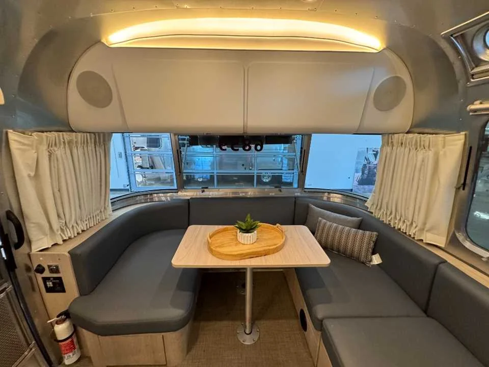 Used 2024 SILVER AIRSTREAM  image 42