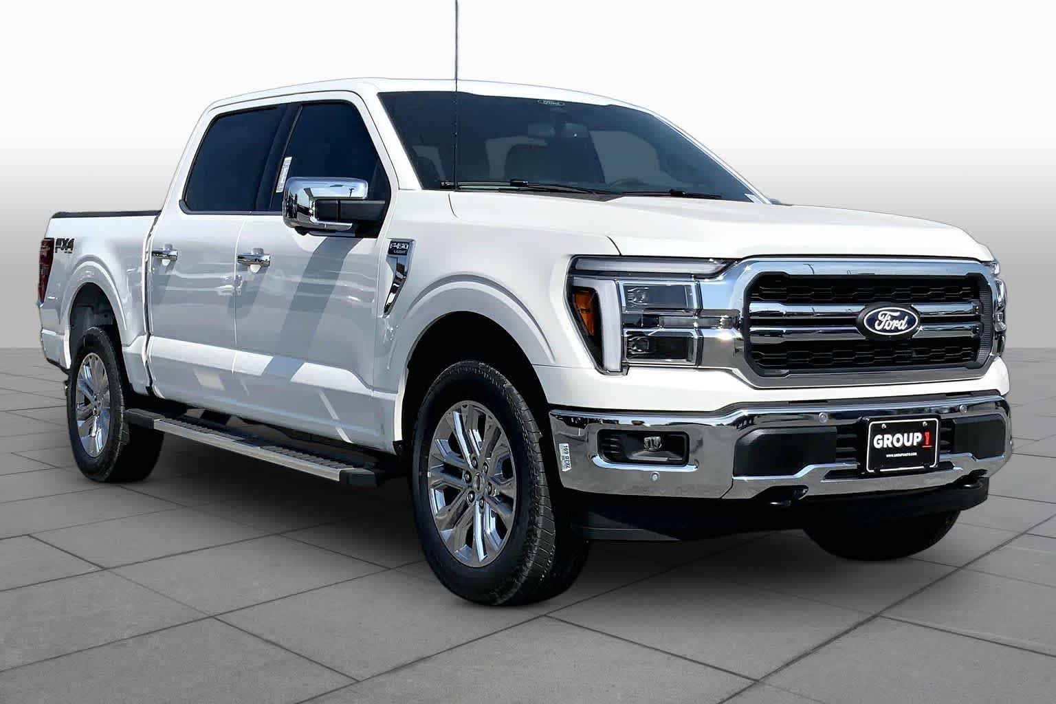 New 2026 Star White Metallic Tri-Coat Ford Lariat® image 2