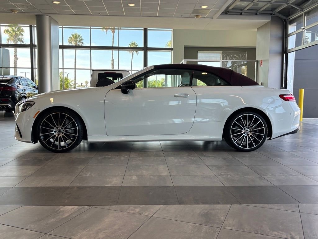 Used 2022 White Mercedes-Benz E 450 image 21