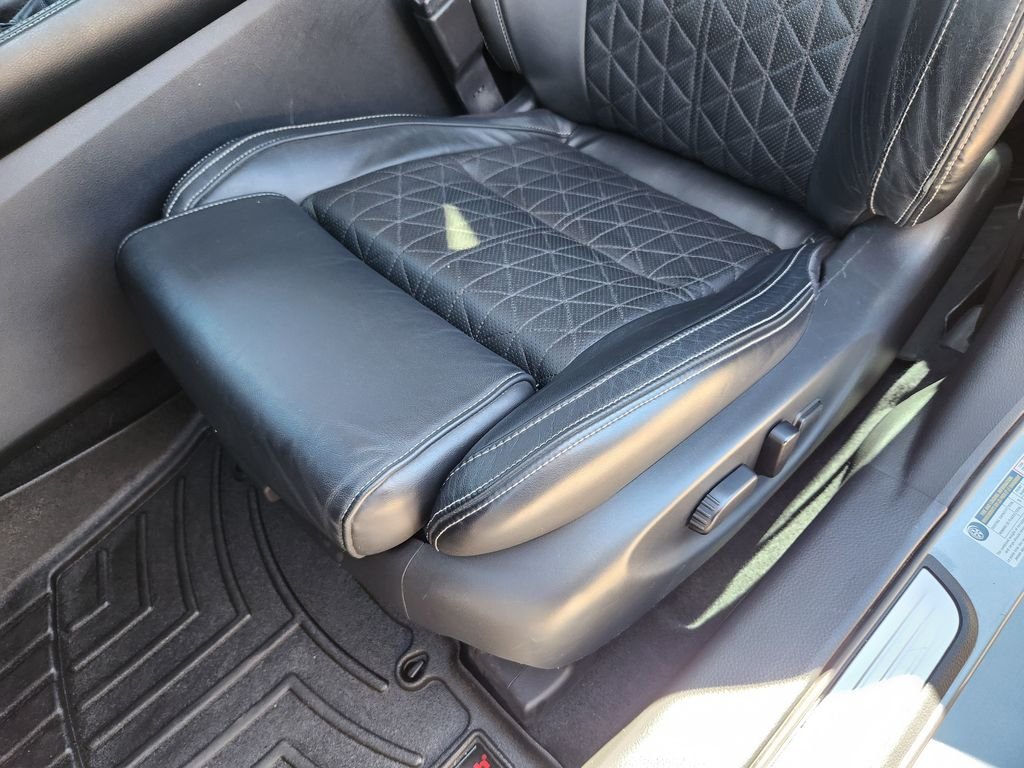 Certified Used 2022 Gray Nissan Platinum image 21
