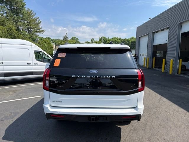 Used 2025 White Ford Active image 5