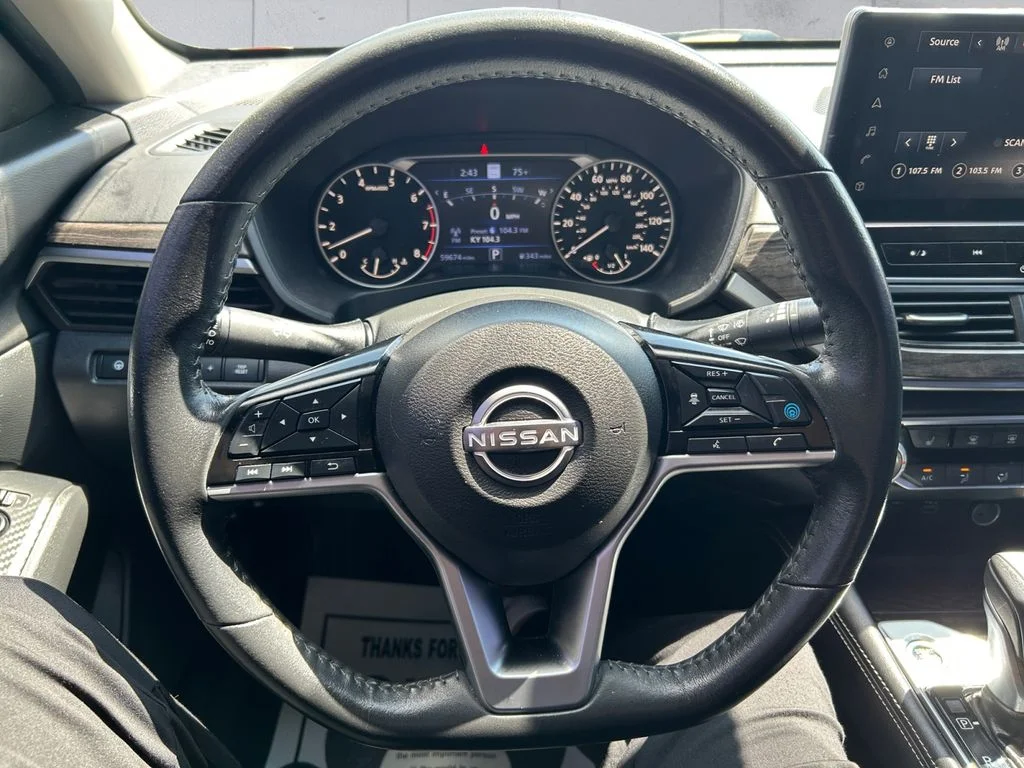 Used 2024 Red Nissan 2.5 SV image 9