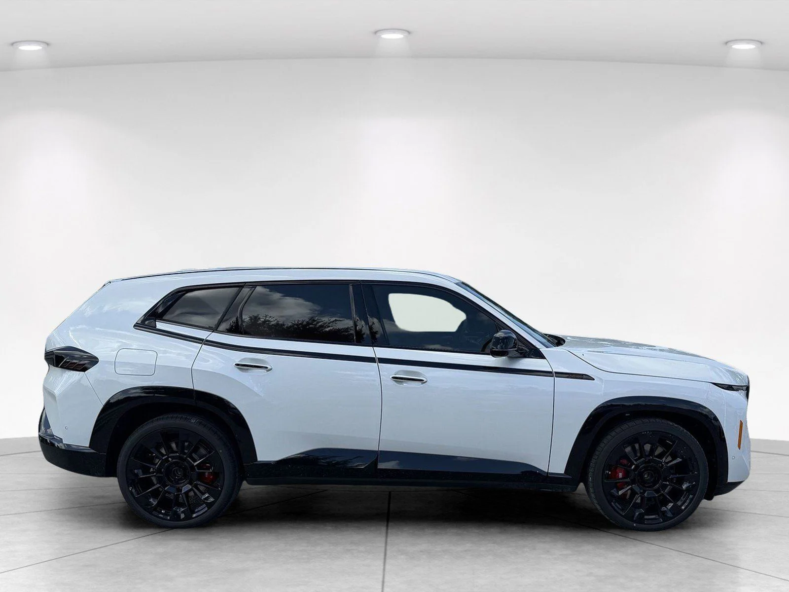 New 2026 Mineral White Metallic BMW Label image 3