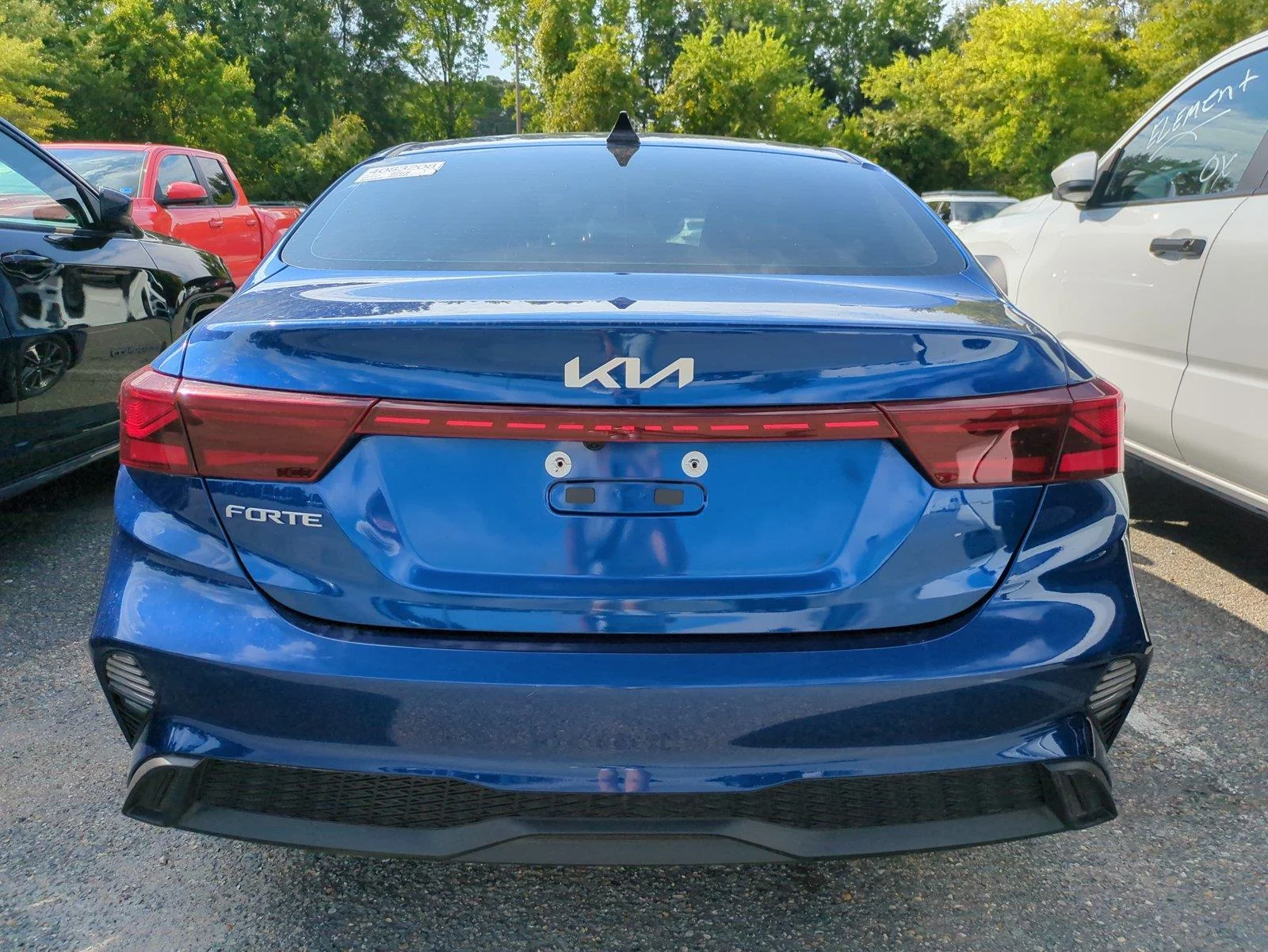 Used 2024 Deep Sea Blue Kia LXS image 4