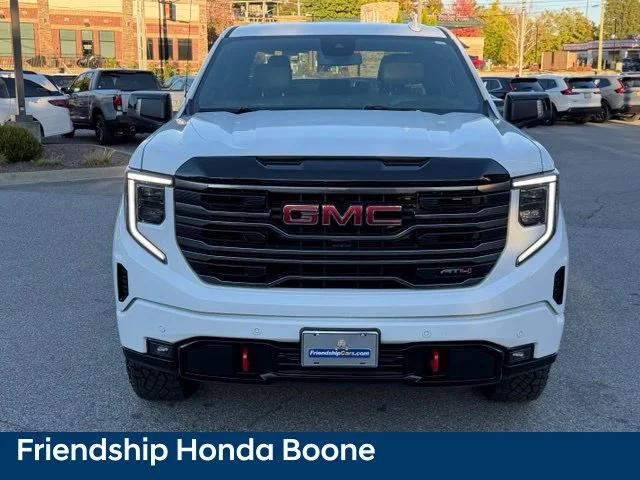 Used 2025 White GMC AT4 image 2