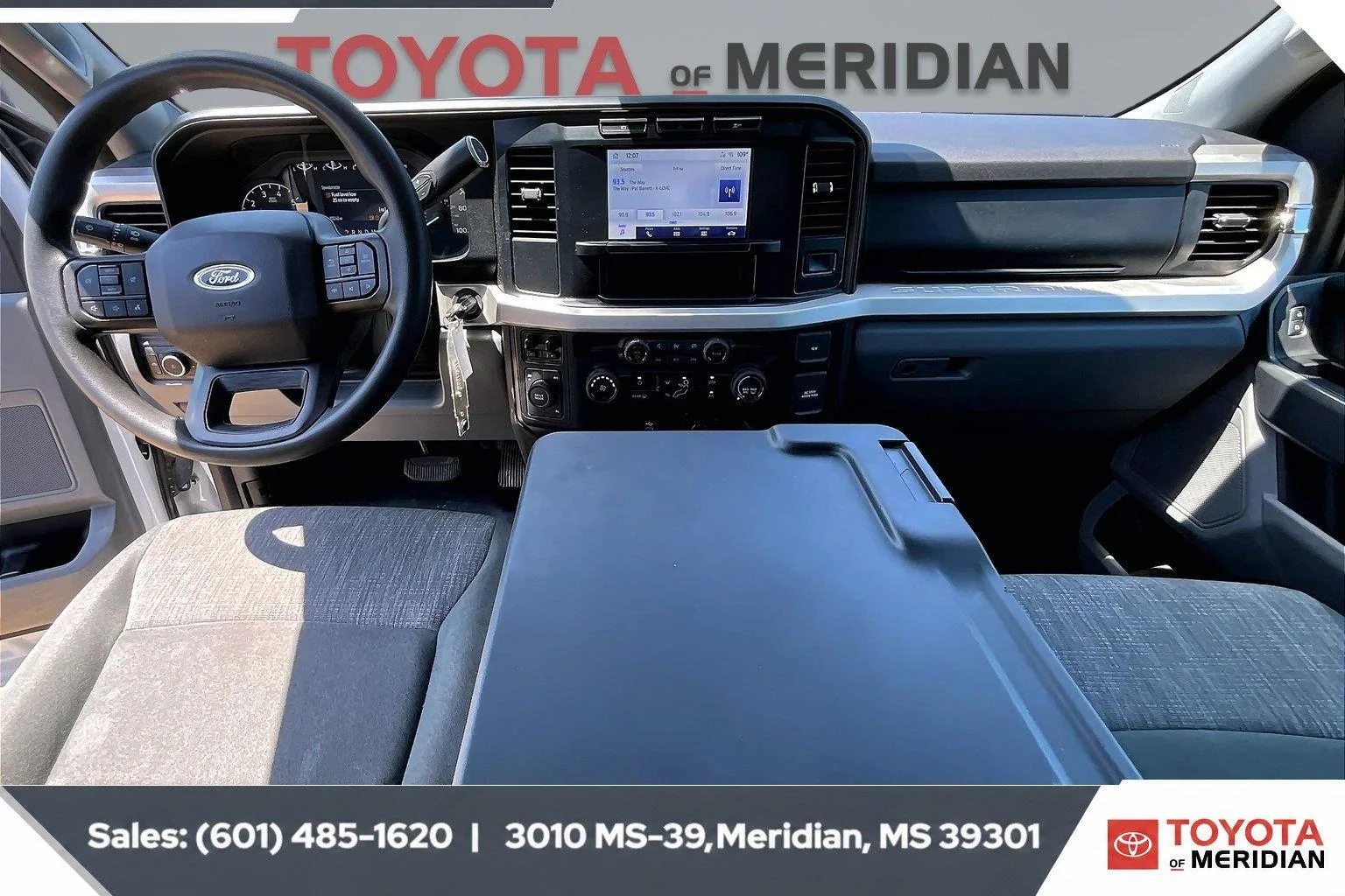 Used 2024 Oxford White Ford XLT image 13