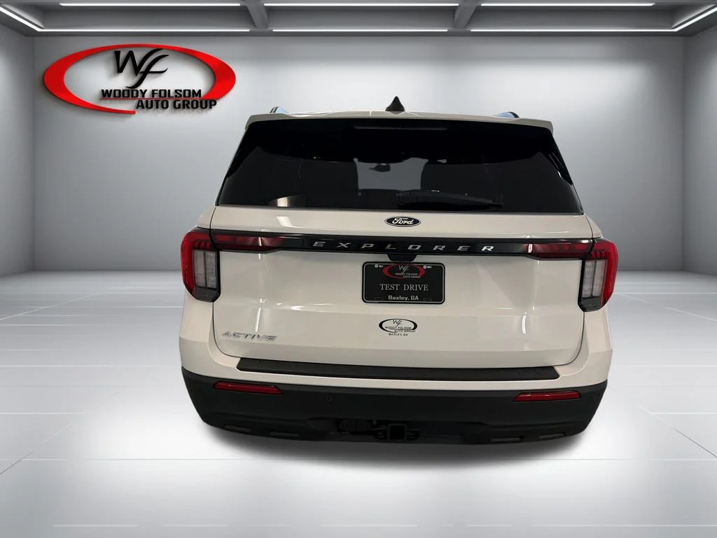 New 2027 Star White Metallic Tri-Coat Ford Active image 7