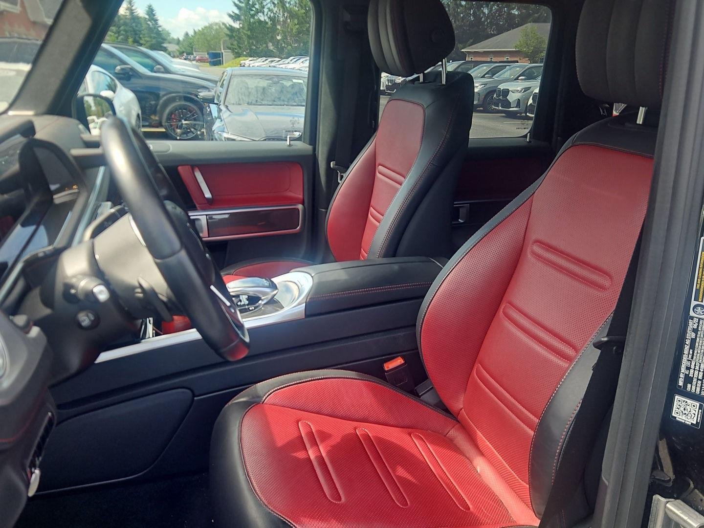 Used 2022 Black Mercedes-Benz G 550 image 4