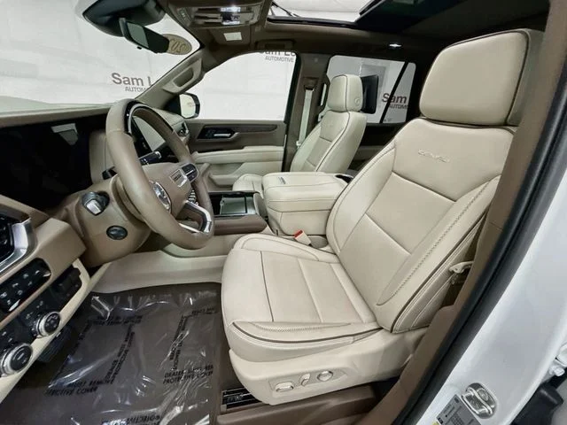 Used 2025 White GMC Denali image 23