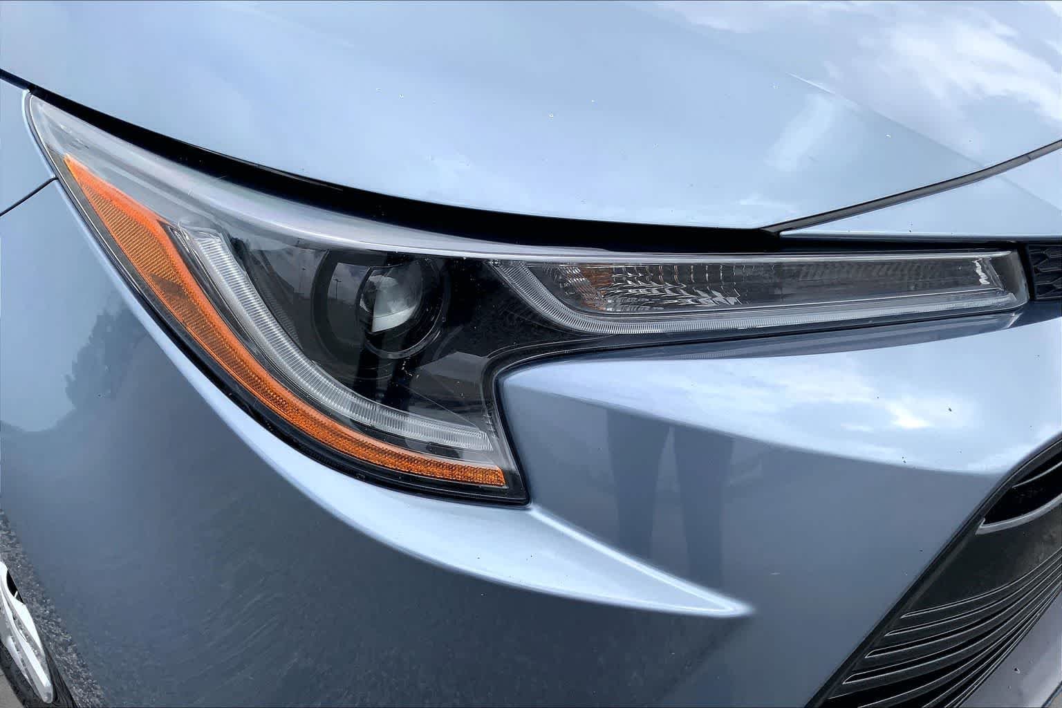Used 2024 Celestite Toyota LE image 27
