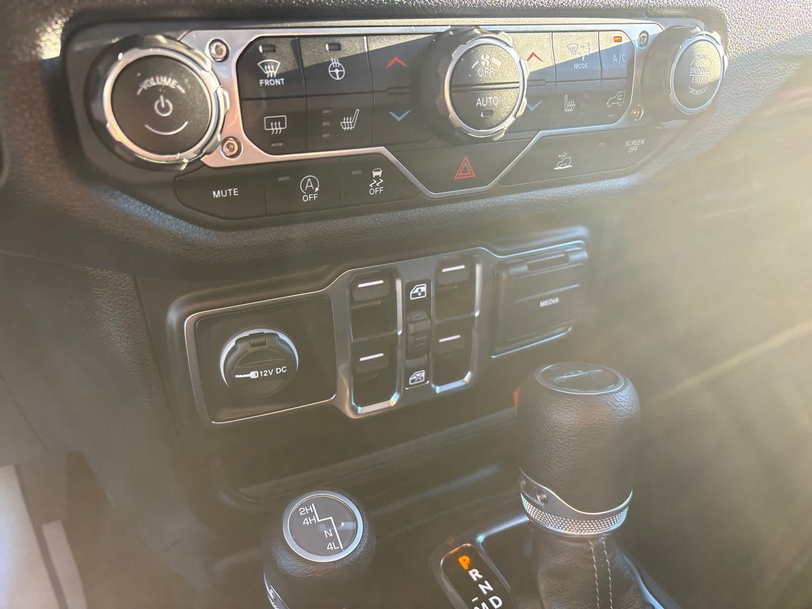 2025 Jeep Gladiator Sport S - Photo 26