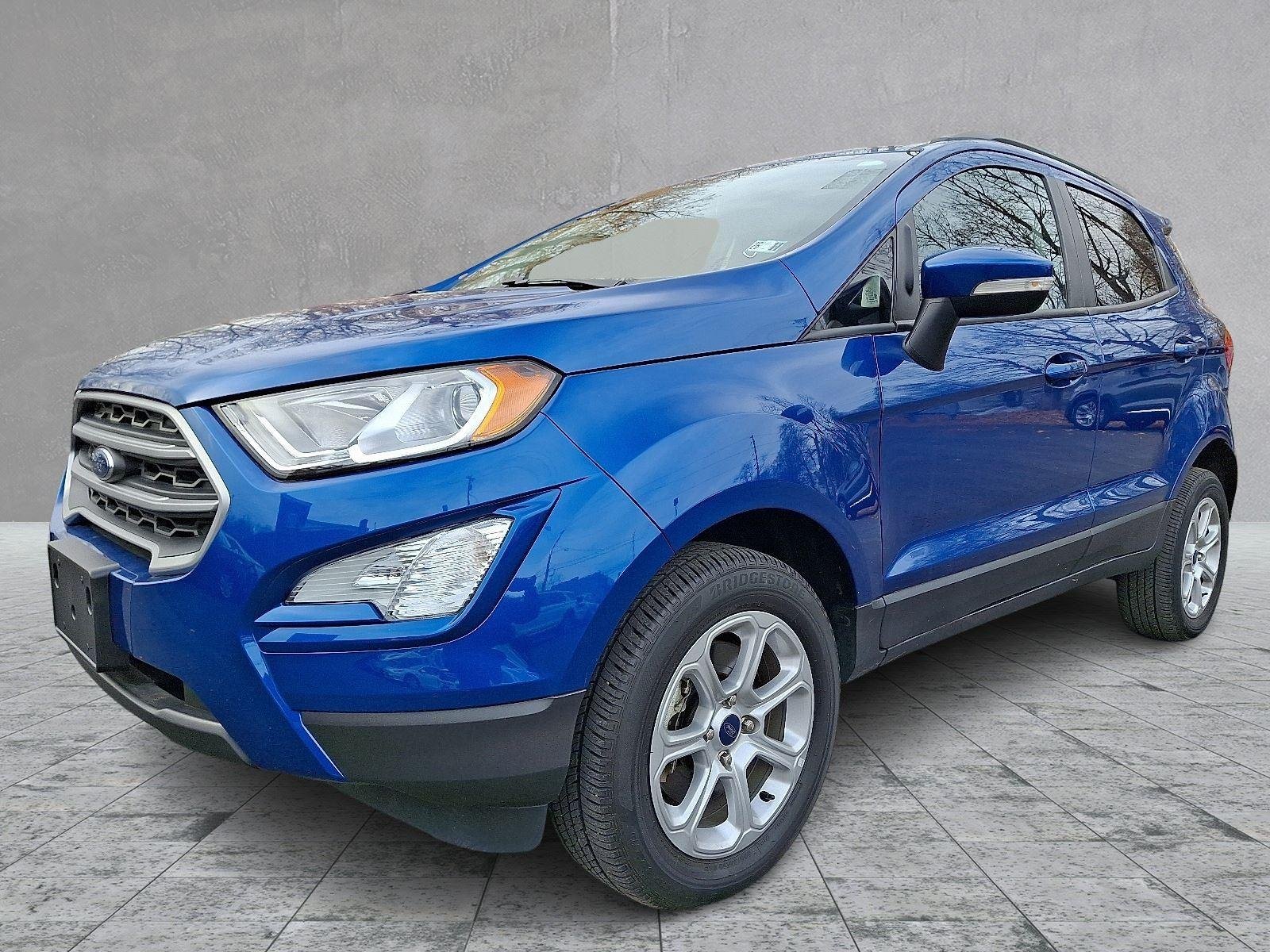 Used 2022 Lightning Blue Metallic Ford SE image 3