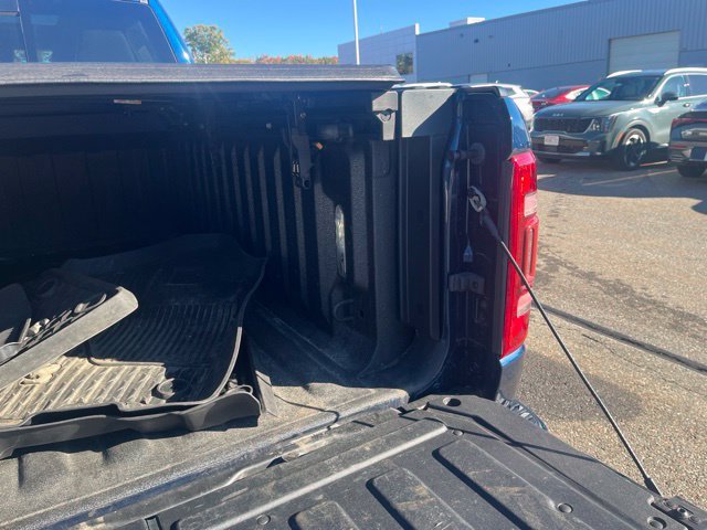 Used 2022 Patriot Blue Pearlcoat RAM Laramie image 20
