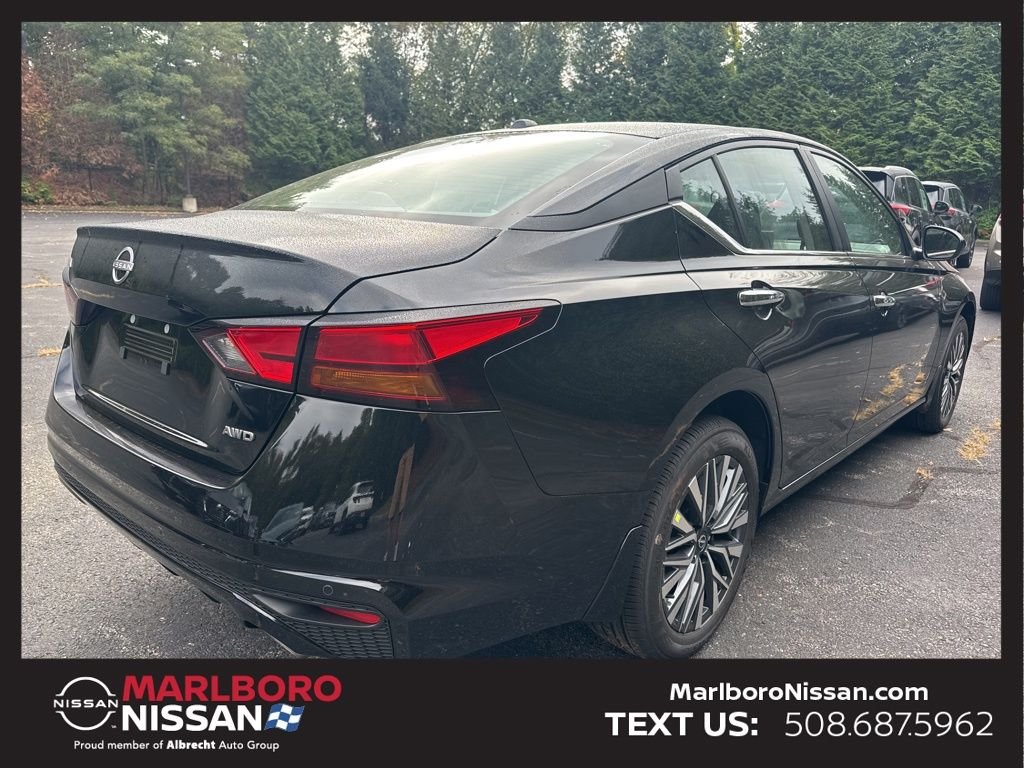 2025 Nissan Altima SV - Photo 7