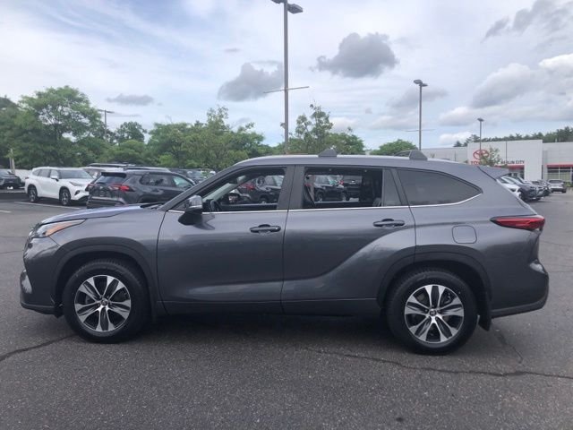 Used 2023 Gray Toyota XLE image 6