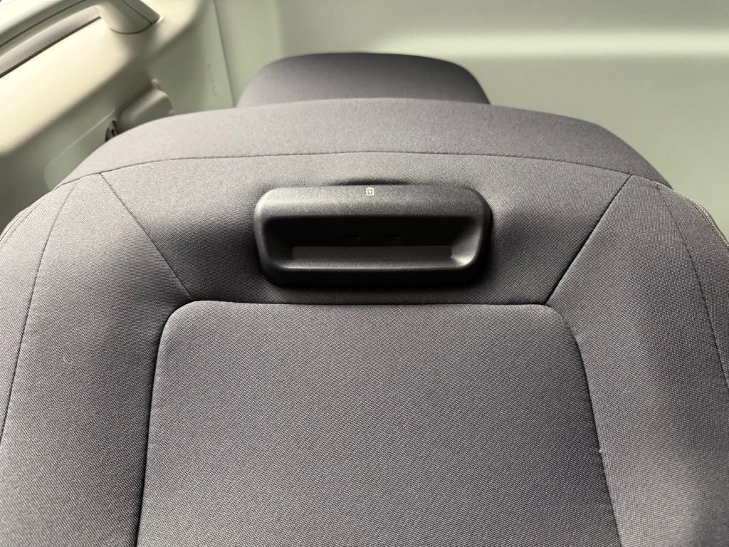 New 2025 Space Silver Metallic Ford Active image 53