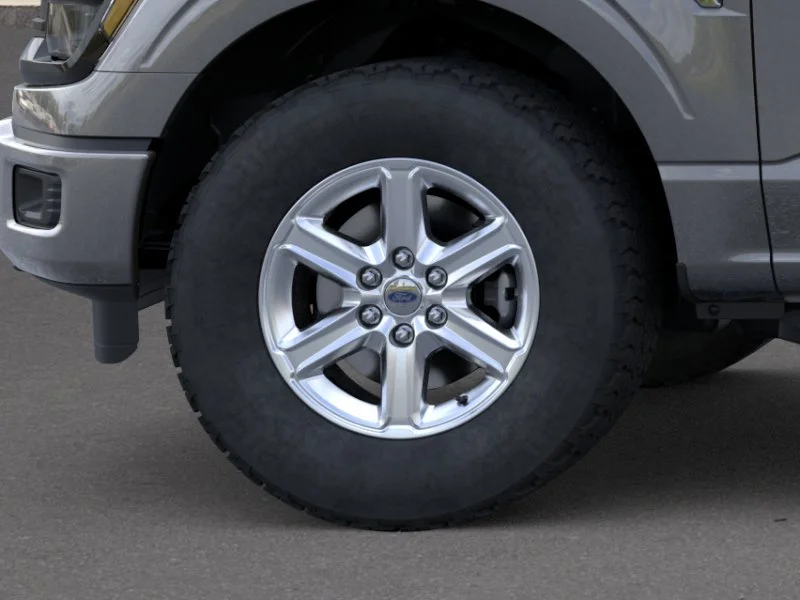 New 2026 Carbonized Gray Metallic Ford XLT image 19