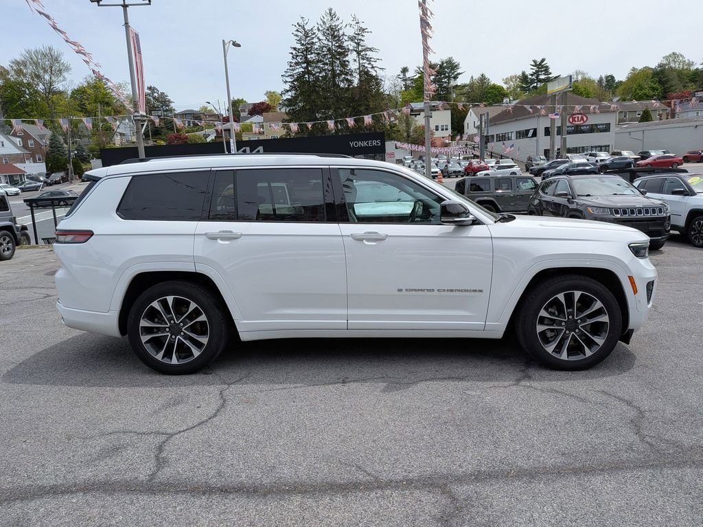 Used 2023 White Jeep Overland image 5