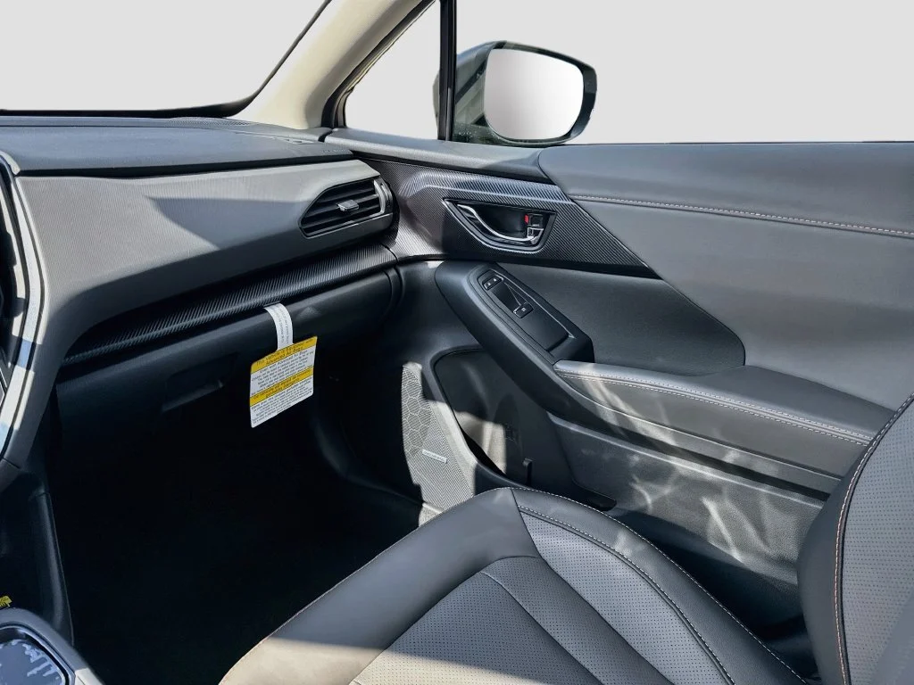 New 2026 CITRON YELLOW PEARL Subaru Limited Hybrid image 28