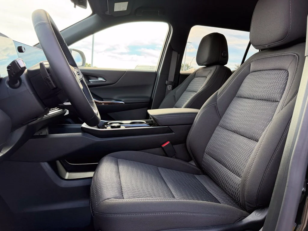 2027 Chevrolet Equinox LT - Photo 20