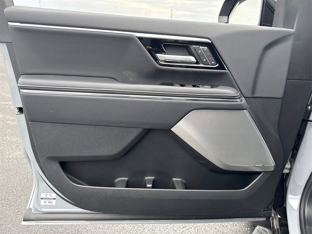 2025 GMC SIERRA - Image 13