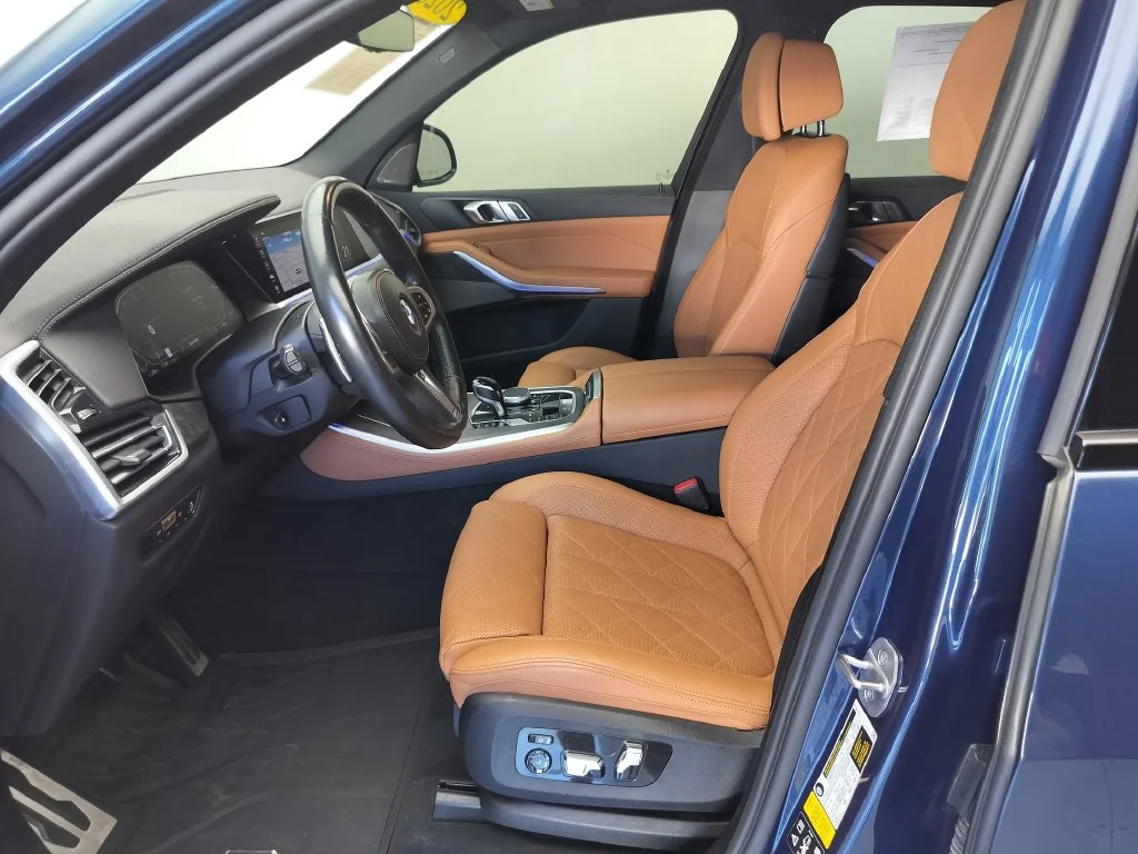 Certified Used 2023 Blue BMW xDrive40i image 8