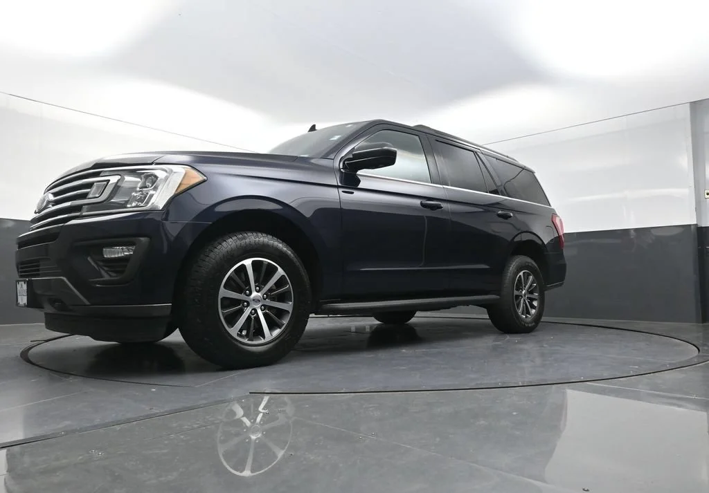 Used 2021 Blue Ford XL image 33