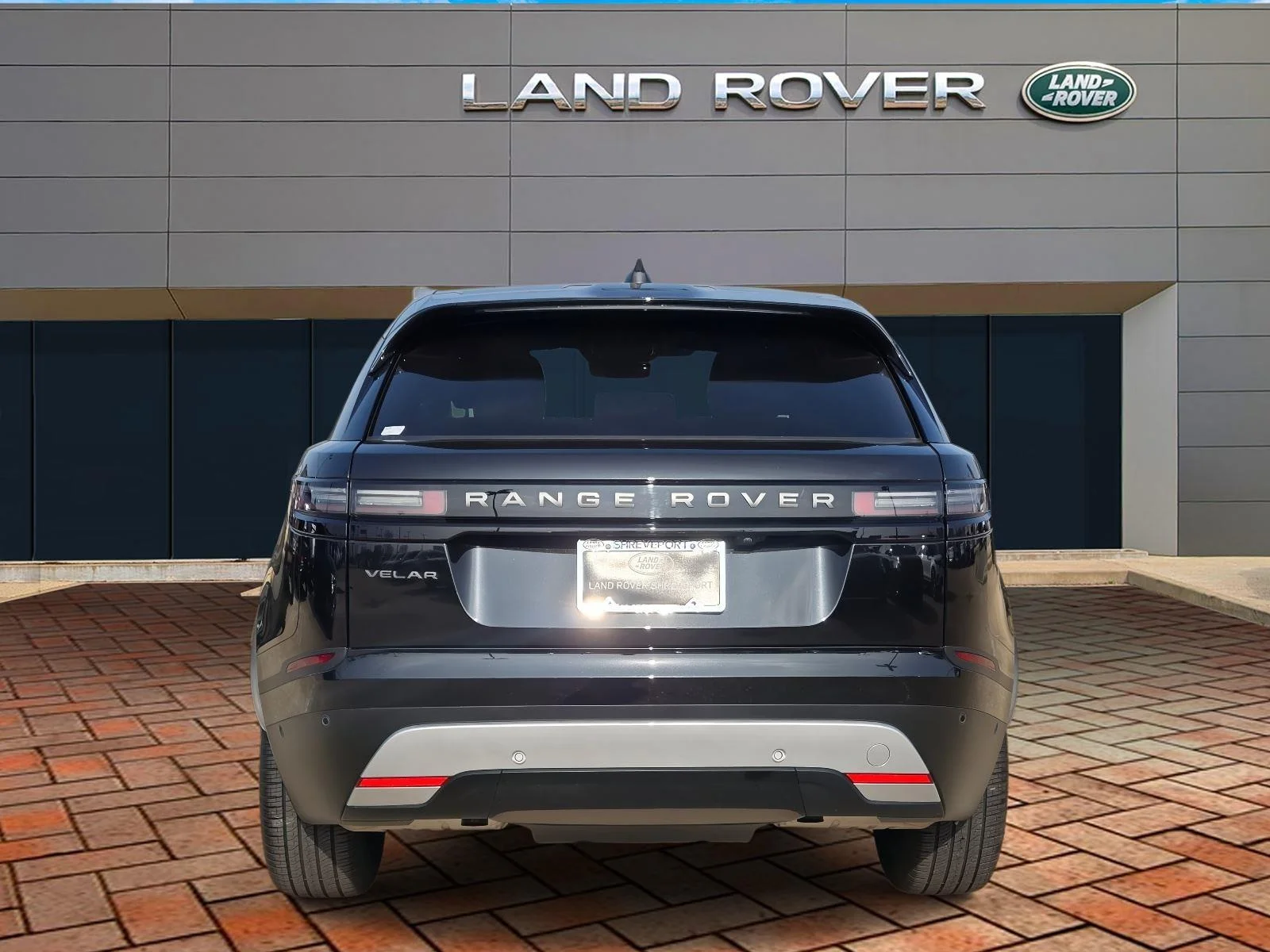 Certified Used 2026 Santorini Black Metallic Land Rover S image 5