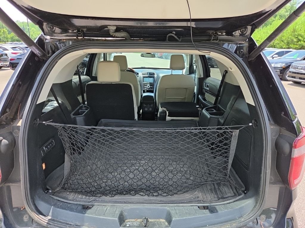 Used 2018 Shadow Black Ford Platinum image 9